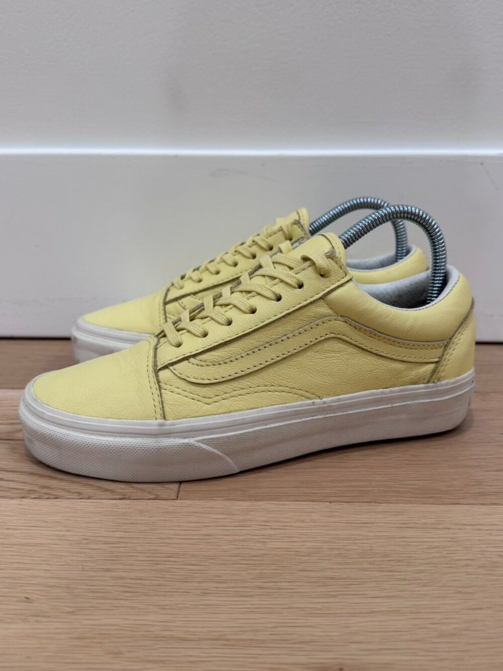 Vans Premium Old Skool Shoes Sunshine Yellow Leather Wmns 5.5 US